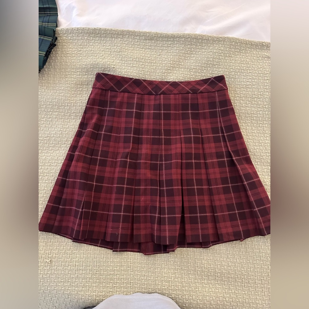 Aritzia Sunday Best Pleated Skirt